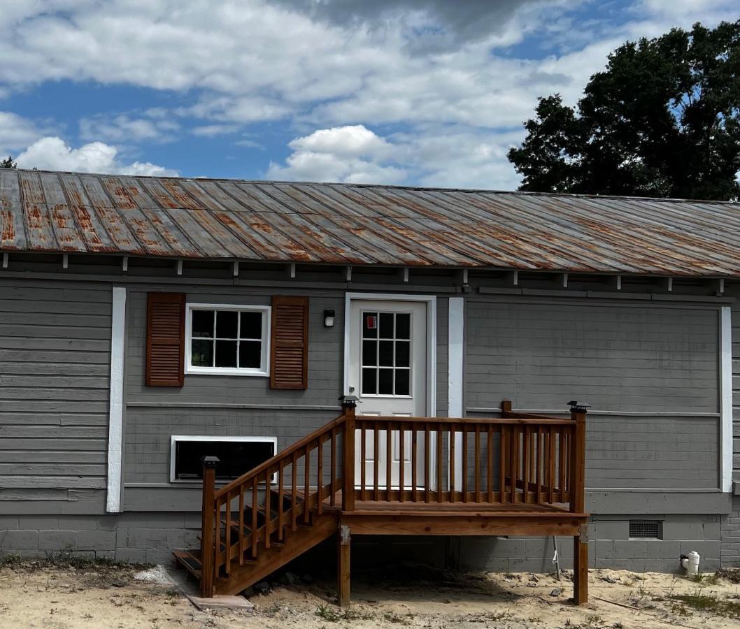 Lawrence Village Bed And Breakfast Swainsboro Экстерьер фото